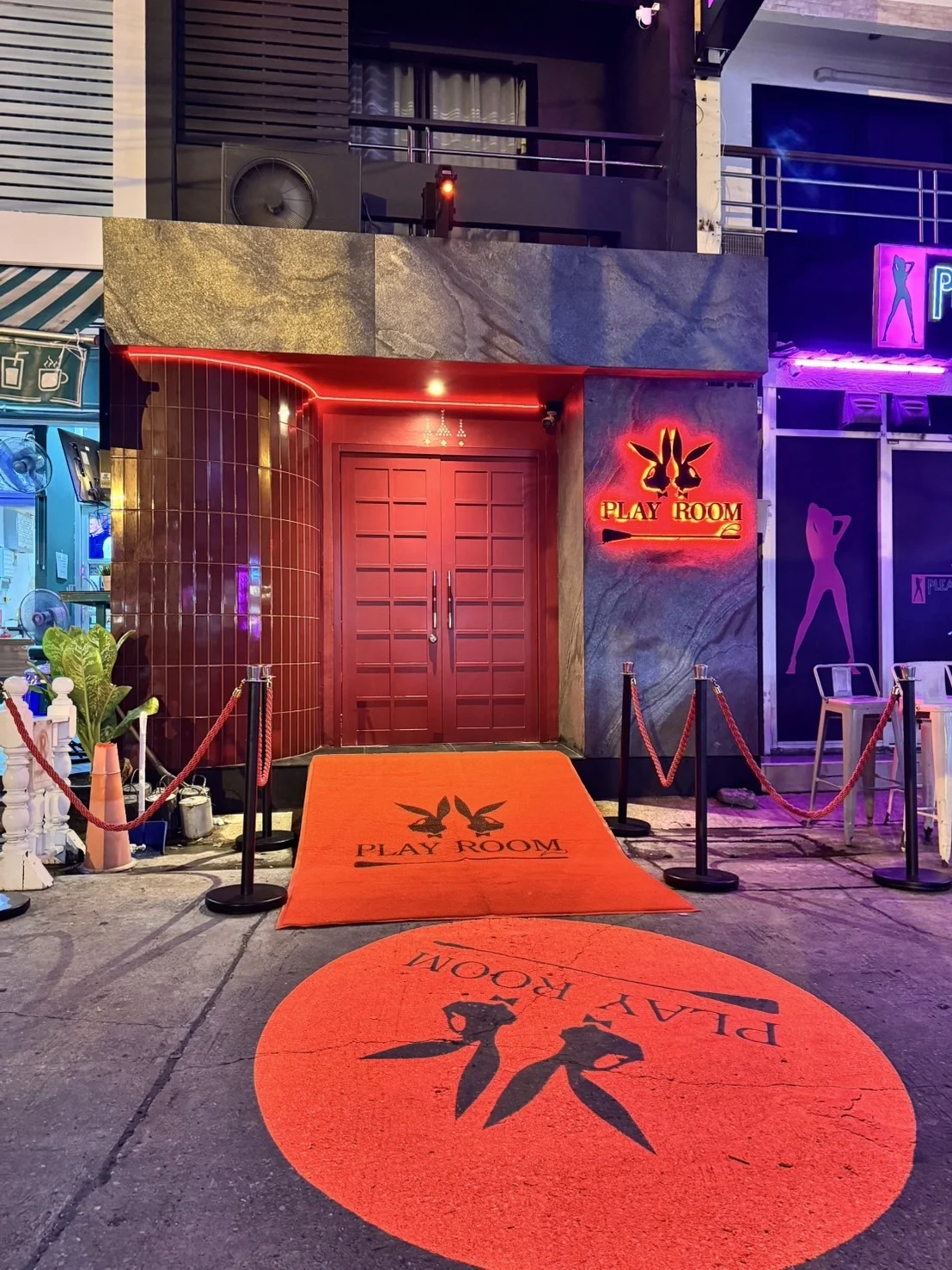 Play Room Pattaya — Cocktail Lounge & Nightlife