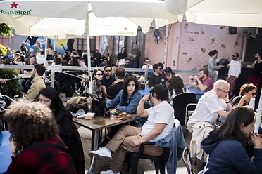 Convivialità alla Festa Argentina — Snodo Mandrione, 21 aprile 2024