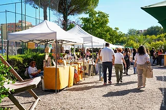 Stand e incontri all'aperto — Festa Argentina, 13 ottobre 2024