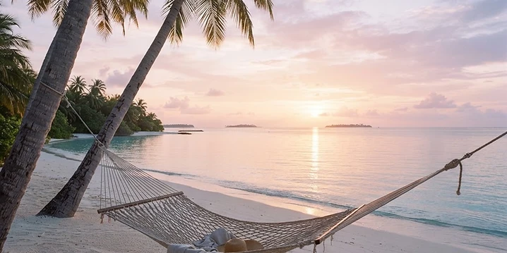 Meet Isla Rêve, the Voice of Your Morning Tide