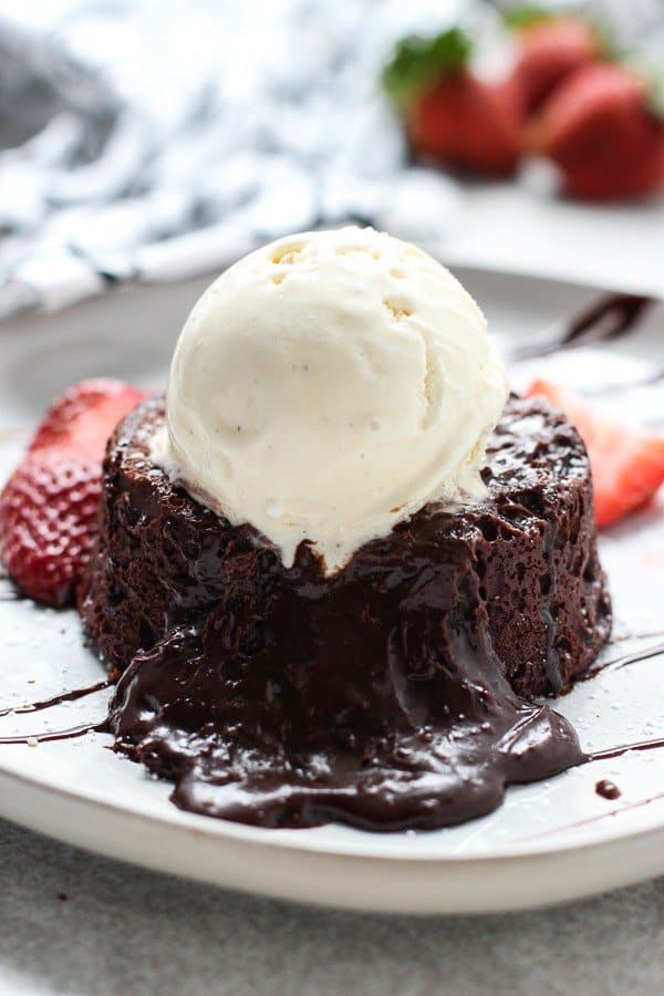 Lava Cake A La Mode