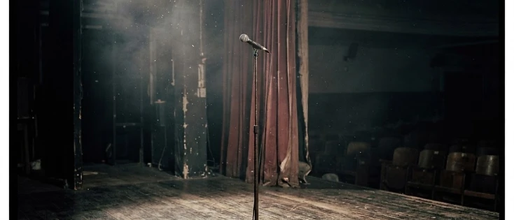 El Espejo de los Amigos del Viento en escenario