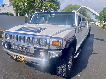 White Super Stretch Hummer, seating for 15 passengers