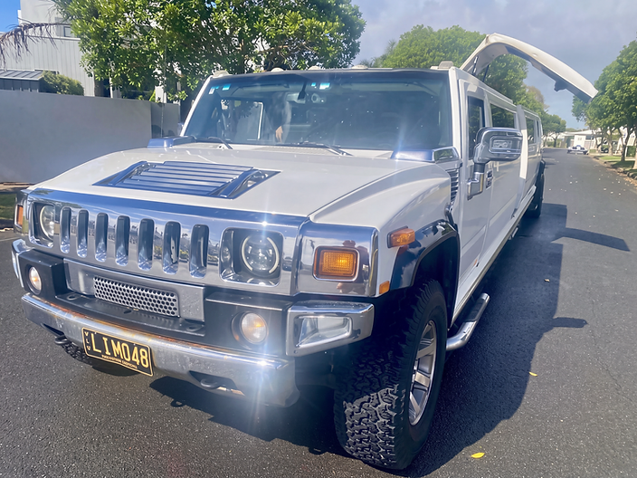 White Super Stretch Hummer