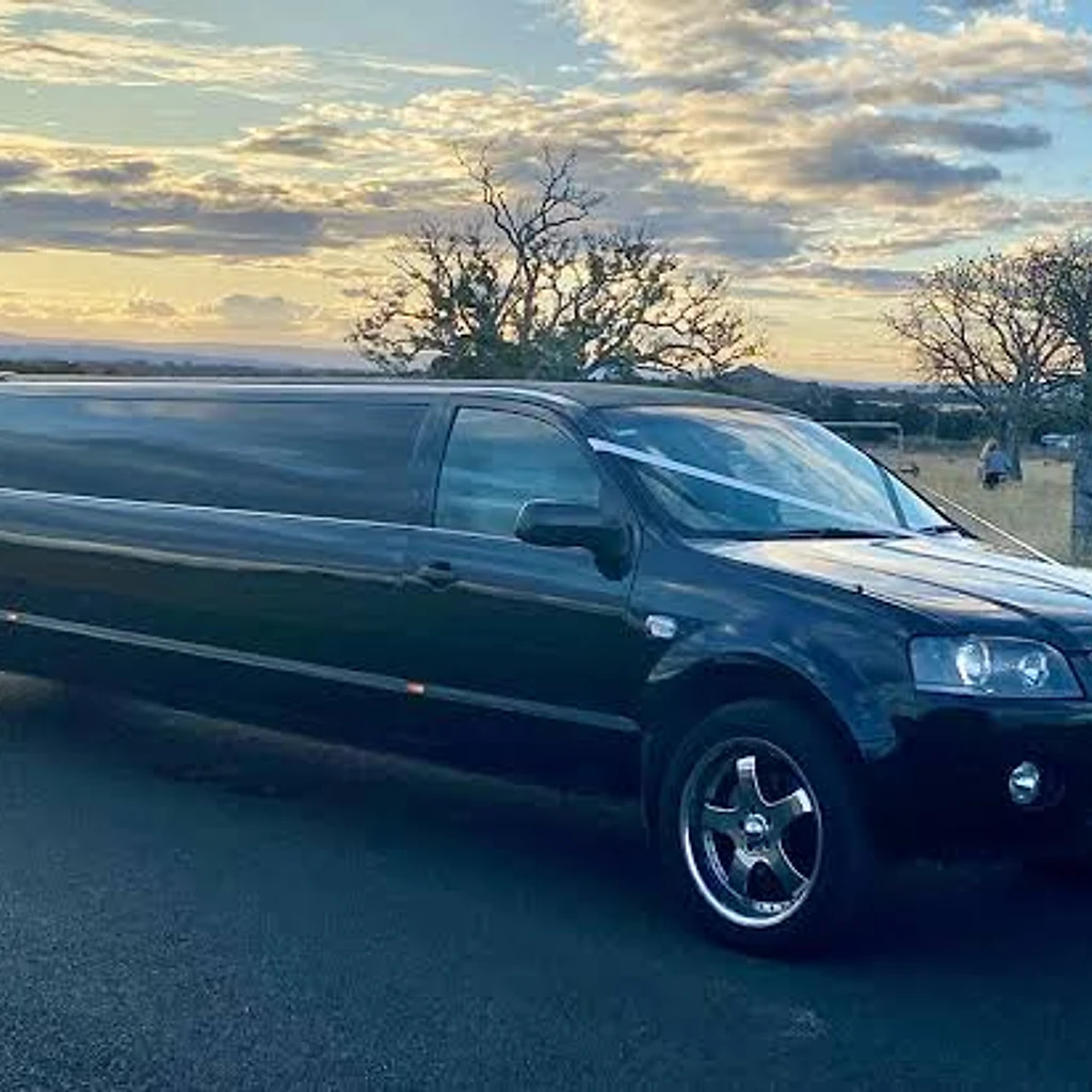 Gold Coast Limos 2U chauffeured transport