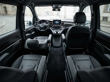 Mercedes-Benz V-Class 2022 interior
