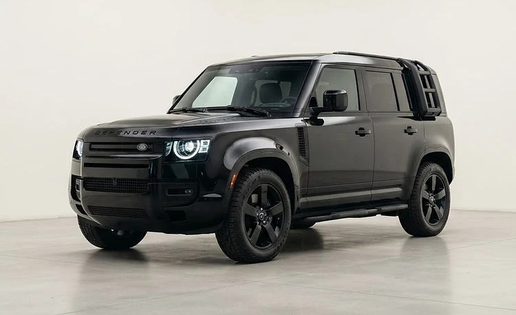 Land Rover Defender 2024