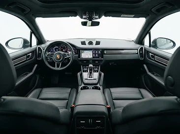 Porsche Cayenne 2022 interior