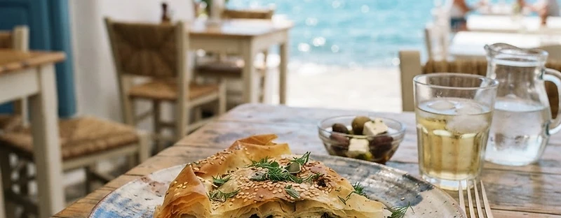 Hortopita, a Greek Greek dish
