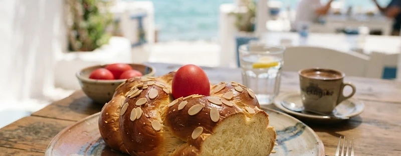 Tsoureki, a Greek Greek dish