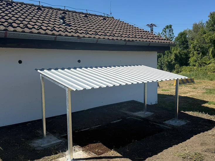 Ocelové konstrukce a přístřešky