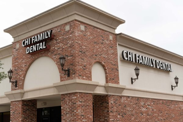 Chi Family Dental office exterior in Missouri City, TX