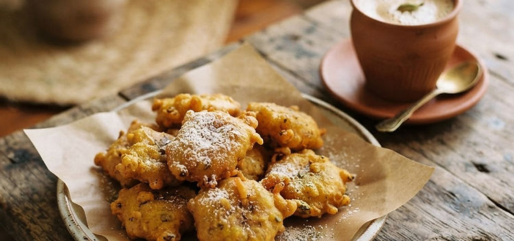 Pazham Pori (Kerala Banana Fritters)