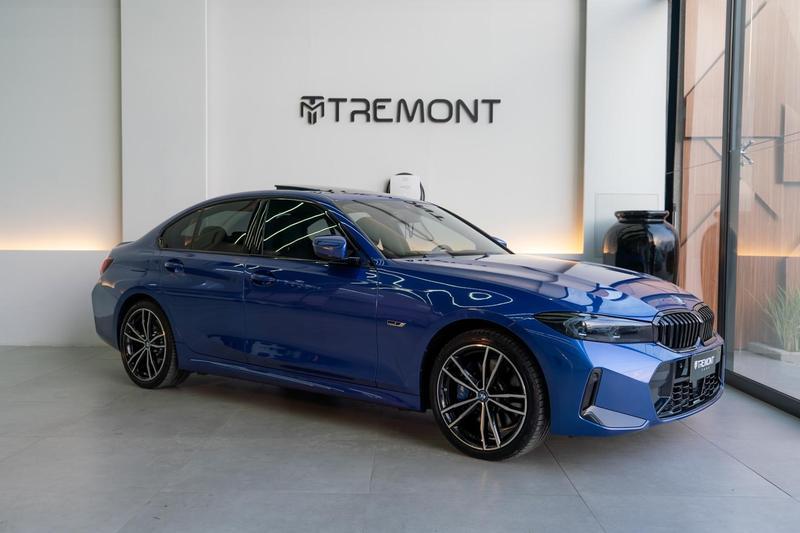 BMW 330I AZUL
