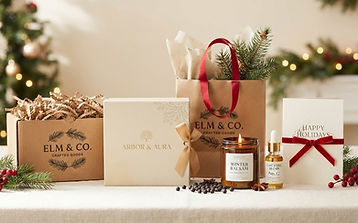 Range of custom packaging: mailer, rigid box, kraft bag, glass jar and cards