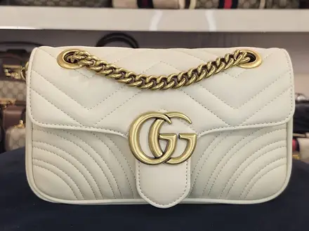 Marmont Medium