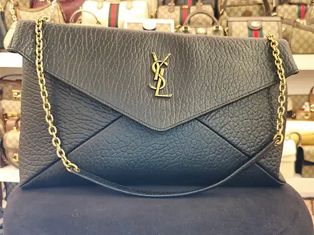 Cassandre Pouch on chain in suede big