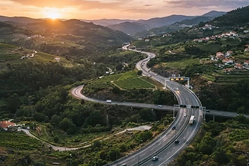 O Fim das Portagens: Sustentabilidade Financeira ou Populismo Rodoviário?
