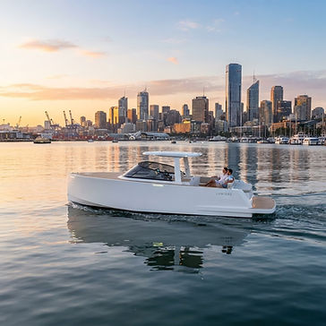 Electric Runabout 6.5 — Silence on the Water