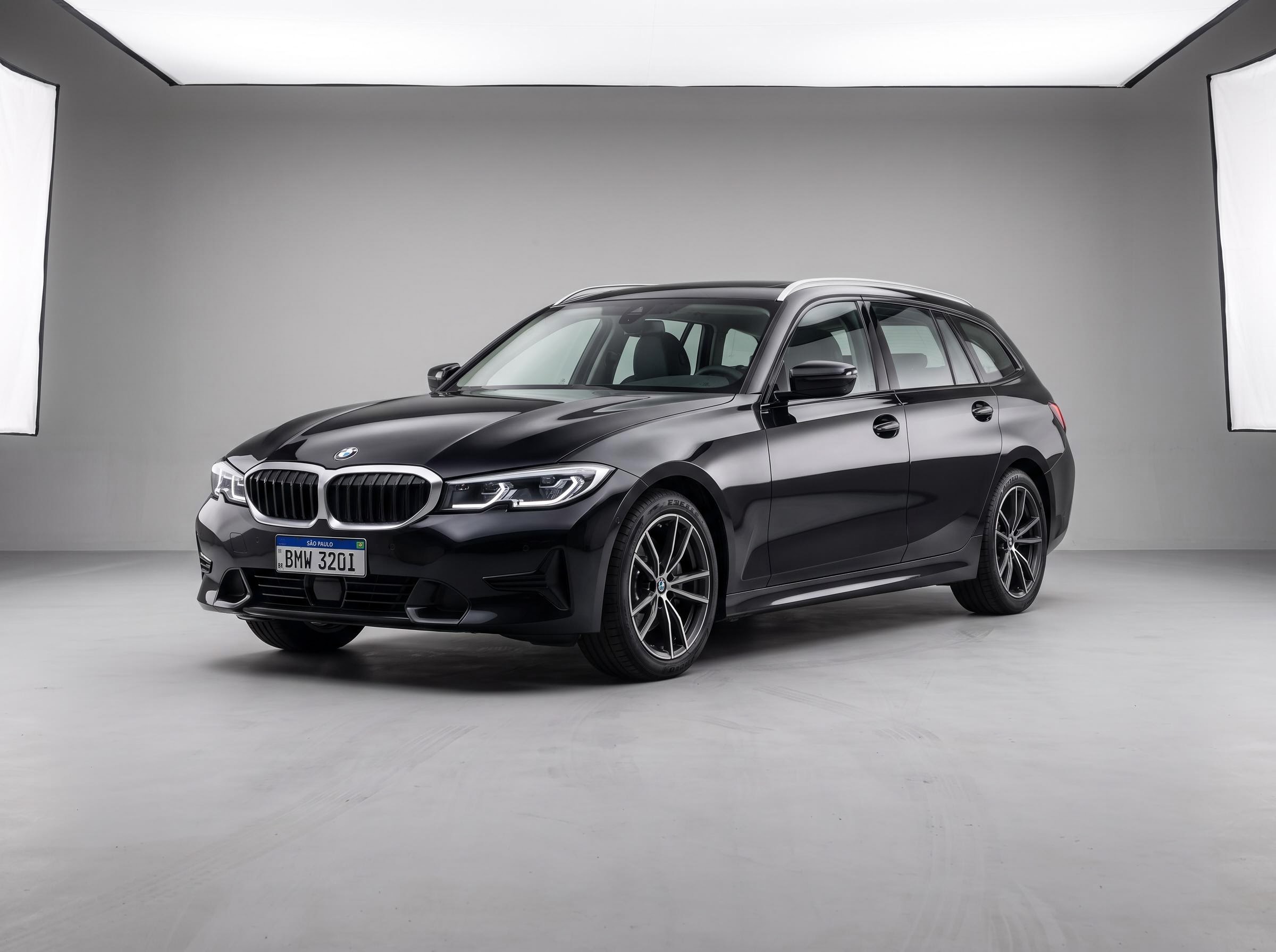 BMW 320i