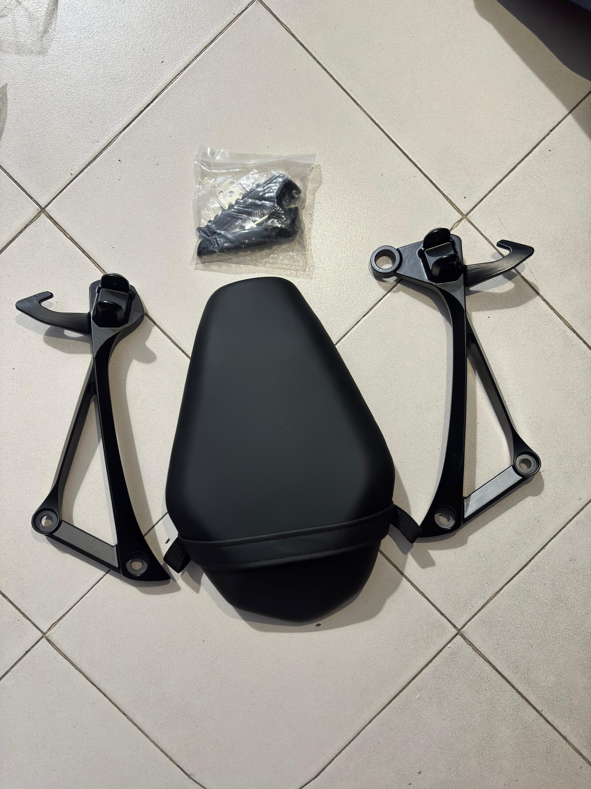 Kawasaki ZX6R SEAT & FOOTREST 2024-26