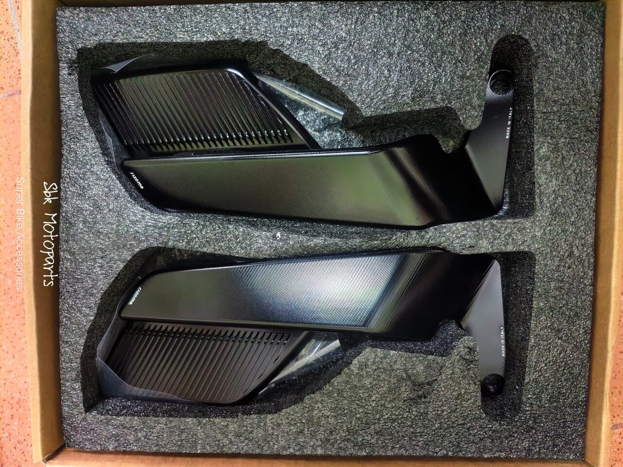 AFTER MARKET Rizoma Stealth Naked Max Mirrors (NOT ORIGINAL) — SBK