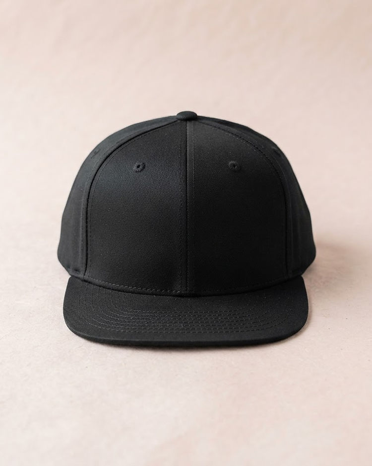 MATILEO Snapback Cap — Black (Black), product photo