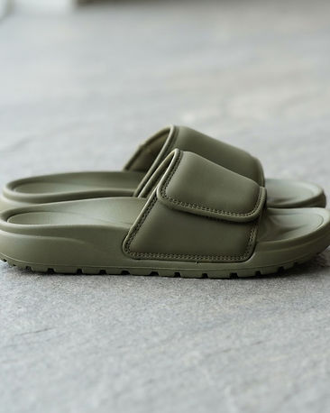 MATILEO Comfort Slide Sandal — Olive (Olive), product photo