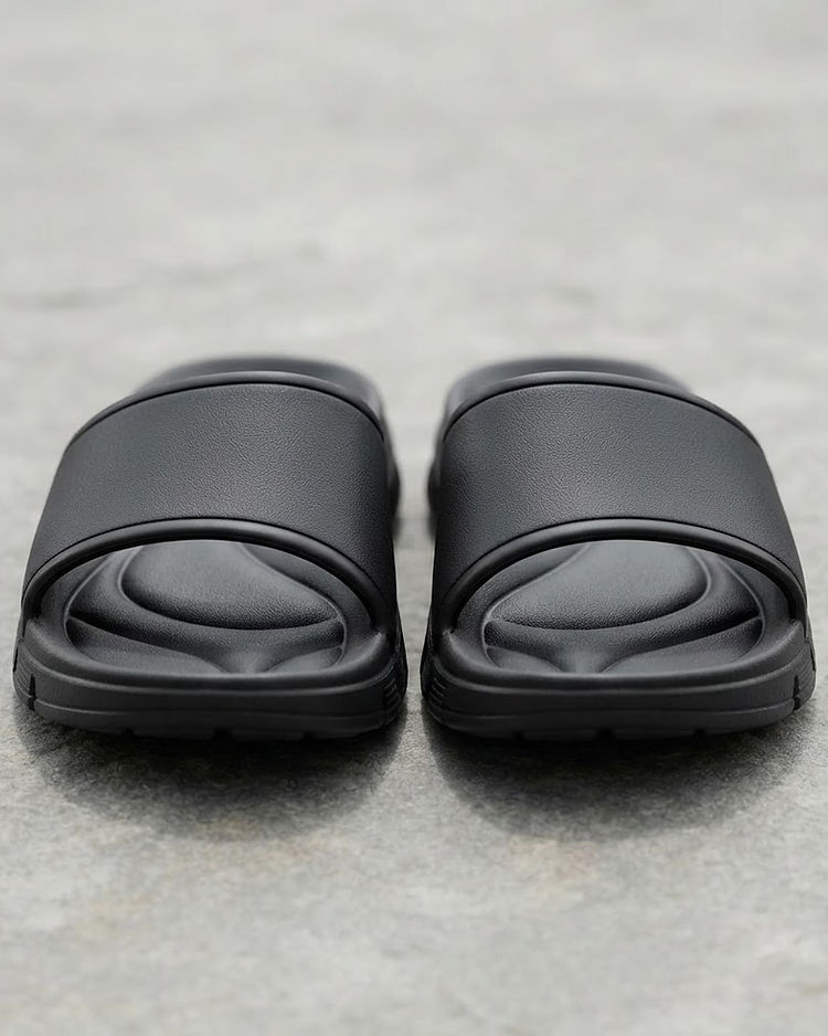 MATILEO Comfort Slide Sandal — Black (Black), product photo