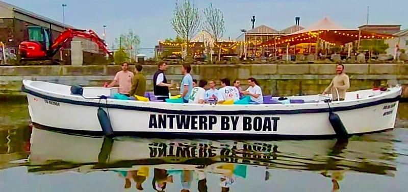 Balade Apéritif Privée, Petit bateau (jusqu'à 12 passagers)