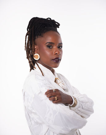 Monique Evelle