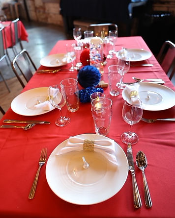 Red Anniversary Table — Birthday Party idea