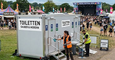 Toilettencontainer-Reinigung