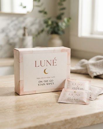 LUNÉ On-the-Go Stain Wipes