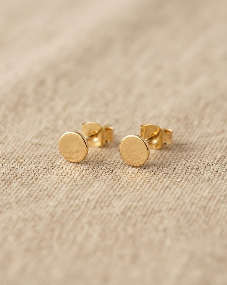 Minimalist Stud Earrings - Gold (Gold), product photo