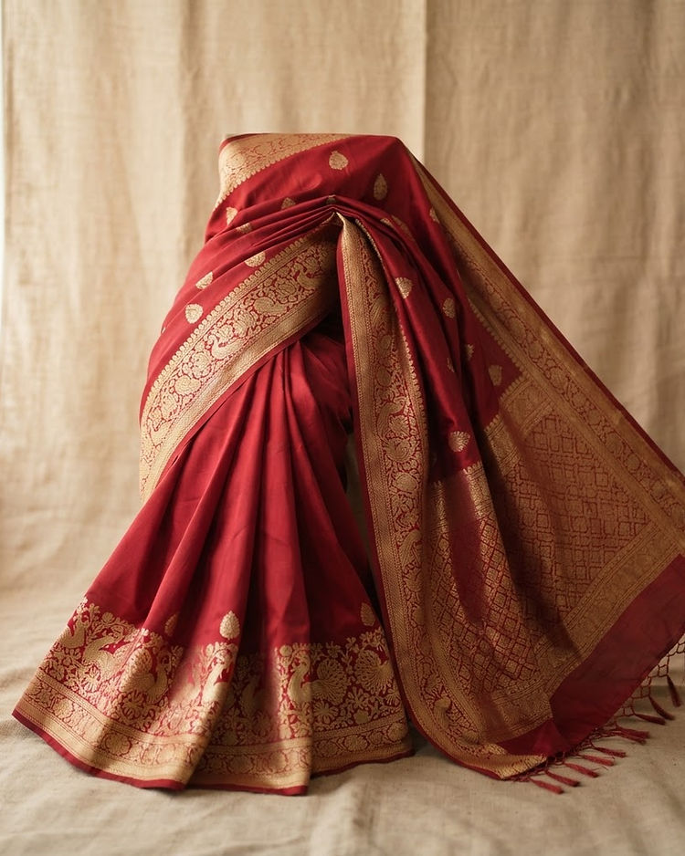 Silk Blend Banarasi Saree (Red), product photo