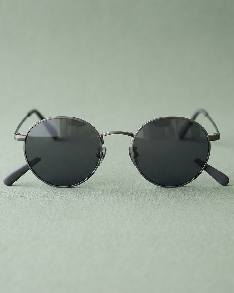 Lewista Round Frames (Charcoal), product photo