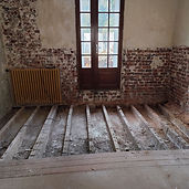 Plancher déposé, solives contrôlées