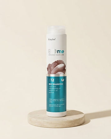 Shampoing B12 Biome – Nettoyant Doux & Revitalisant, vue de trois-quarts