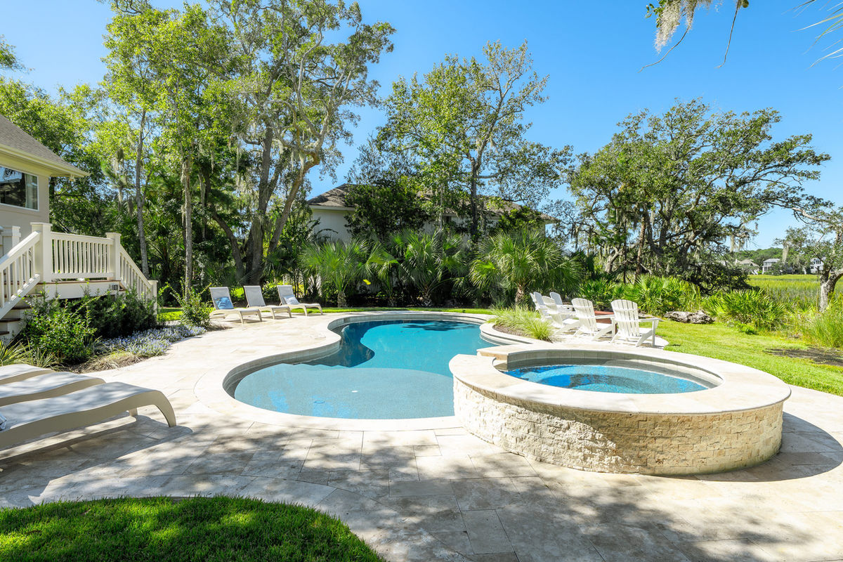 Hilton Head Plantation Pool Deck