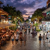 Cevichería con terraza en Coco Beach