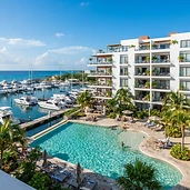Condominio en la marina de San Miguel