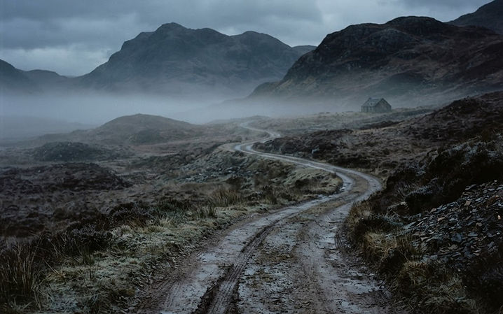 Winter relief and resettlement on the mountain road
