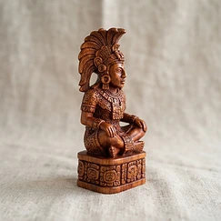 Figura tallada en palo de tinte