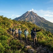 Recorrido guiado al Volcán de Fuego