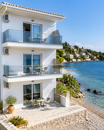 Επενδυτική ευκαιρία στις Μπενίτσες – 3 ανακαινισμένες γκαρσονιέρες 100 μ. από τη θάλασσα — Μπενίτσες, Κέρκυρα