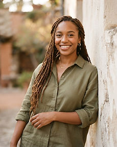 Sample portrait of a woman talking about growing it