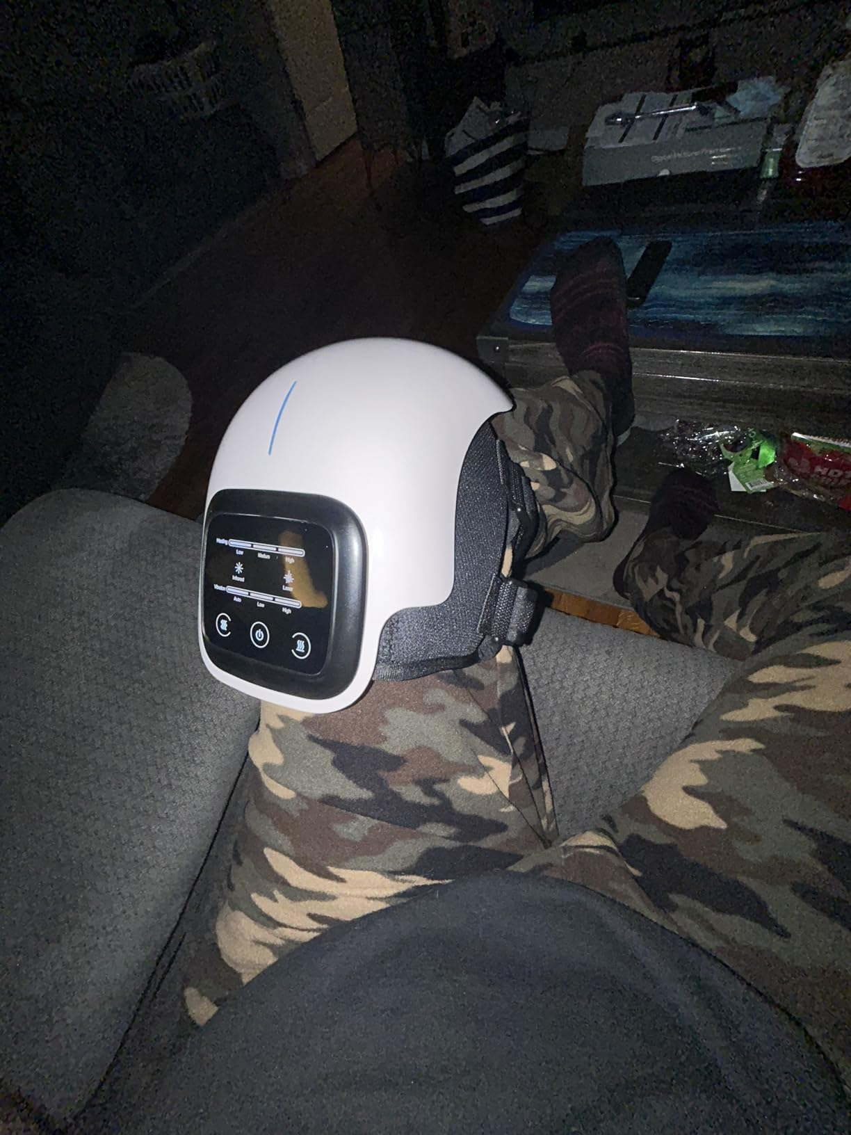 Michael G. with the Roshvela knee massager