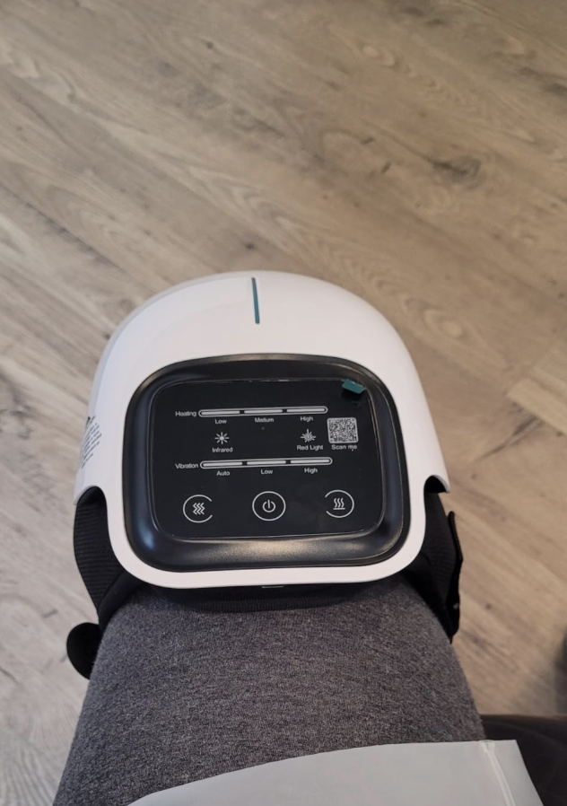 Marcus T. with the Roshvela knee massager