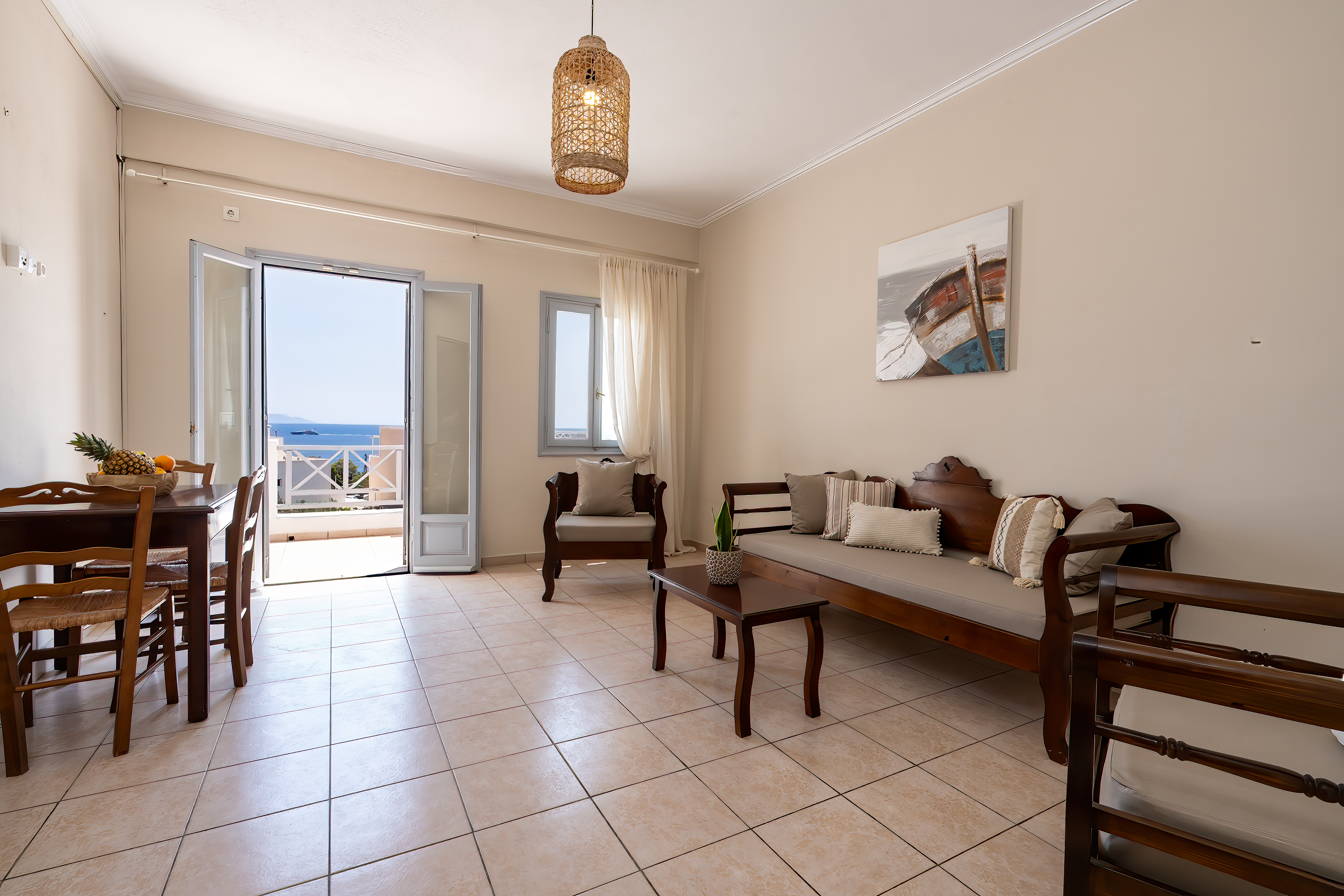 Traditional Family Suite with Balcony